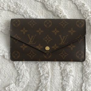 AUTHENTIC LOUIS VUITTON WALLET